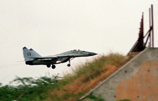 India air force base attack leaves 4 gunmen, 2 troops dead