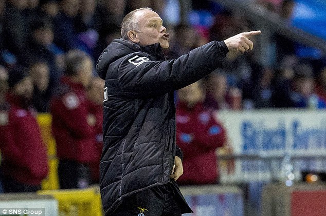 Celtic deny McGeady bid but pave way for Stokes exit