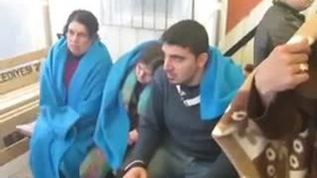 Up to 33 refugees drown off Turkish coast
