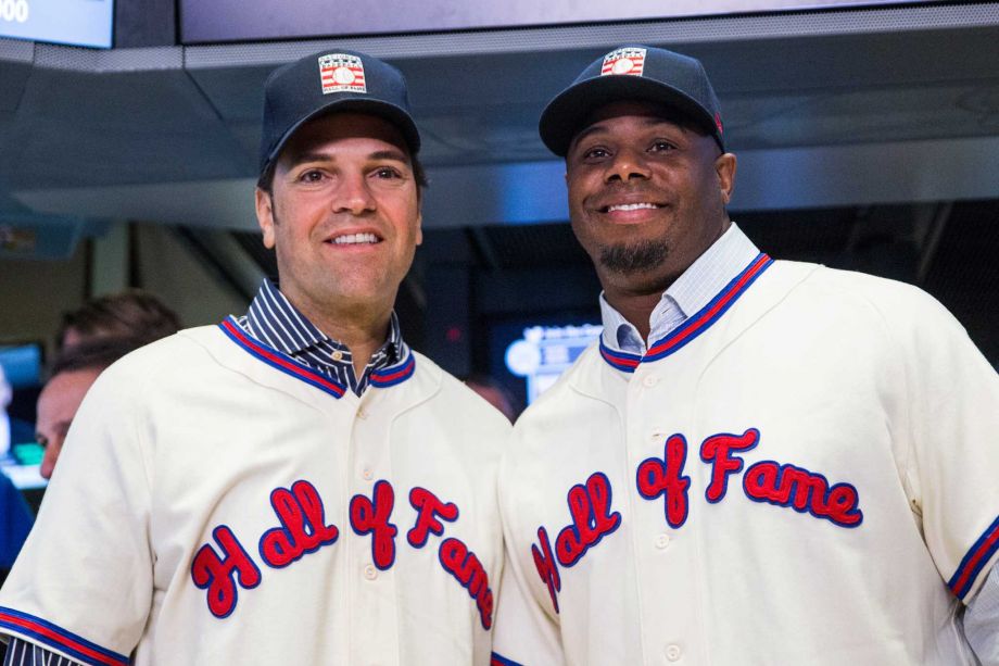 Ken Griffey Jr., Mike Piazza select Hall of Fame plaque hats