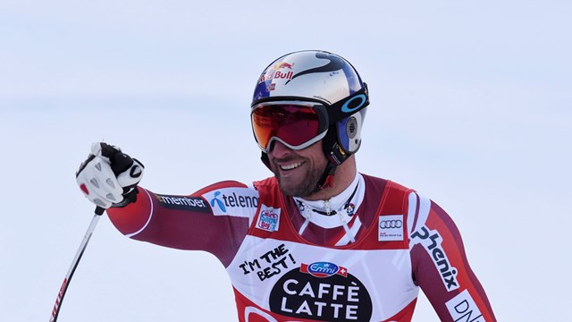 Svindal wins downhill; air bag inflates in Mayer crash