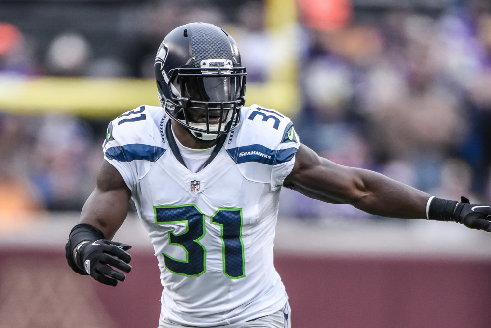 Agent confirms Seahawks' Marshawn Lynch is retiring